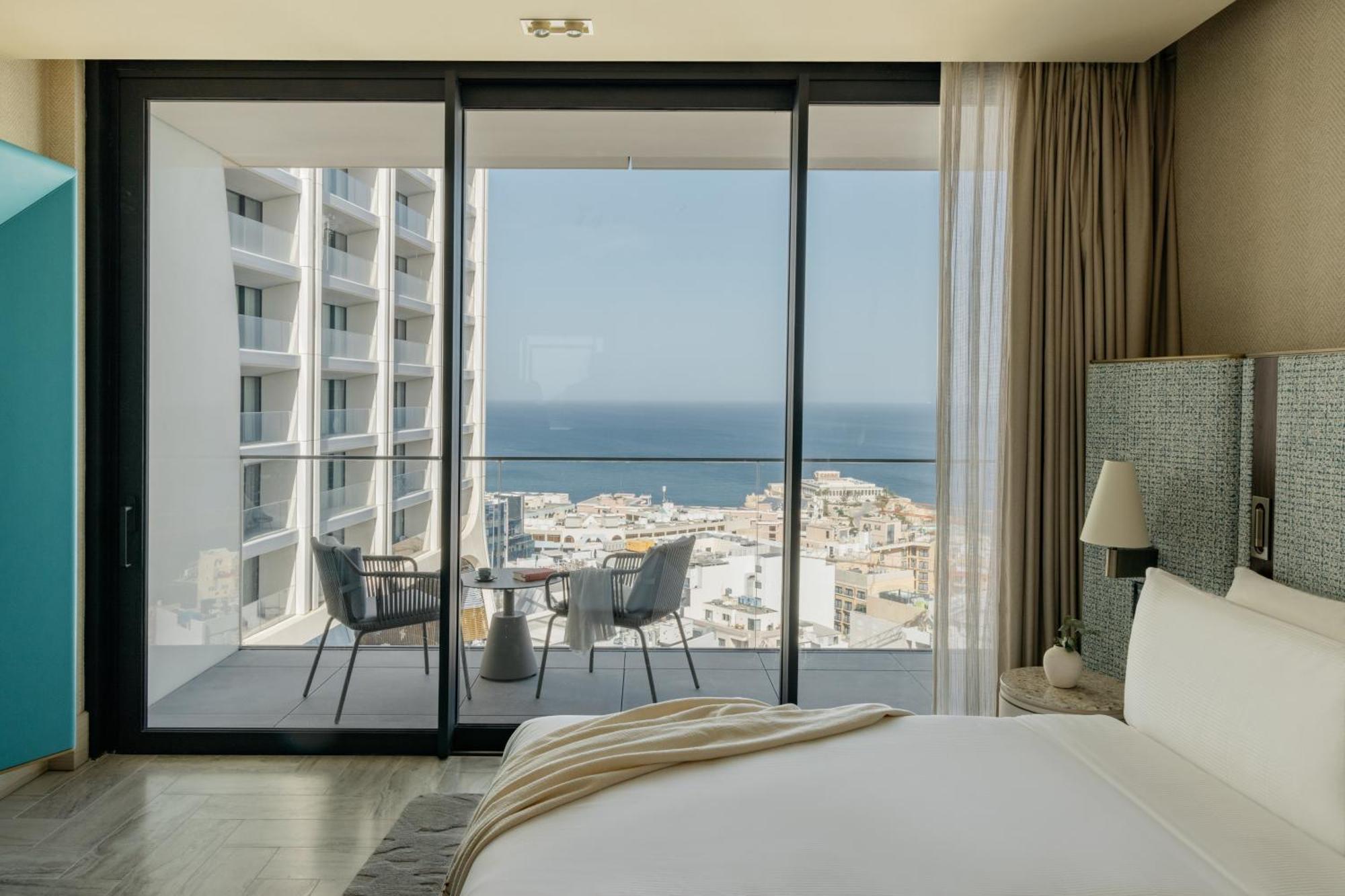 Hotel Me Malta By Melia 5*
